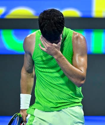 ATP, Tennis Herren QATAR EXXONMOBIL OPEN-ROUND OF 16 Carlos Alcaraz of Spain competes against Valentin Royer of France in the Round of 16 at the ATP men s Qatar ExxonMobil Open 2026 tennis tournament at the Khalifa International Tennis Complex in Doha, Qatar, on February 18 2026. DOHA Qatar Copyright: xNOUSHADx