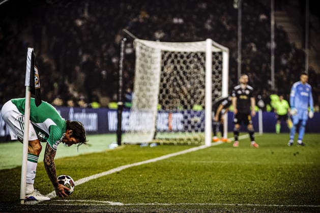 BAKU, AZERBAIJAN - FEBRUARY 18: Sandro Tonali of Newcastle United prepares to take a corner during the UEFA Champions League knockout phase play-off first leg football match between Qarabag and Newcastle United at the Tofiq Bahramov Republican Stadium in Baku on February 18, 2026. (Photo by Firudin Salimov Sports Press Photo) Copyright: xFirudinxSalimov SportsxPressxPhox Sportspressphoto_SPR94381