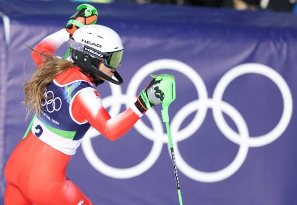 260218 -- CORTINA D AMPEZZO, Feb. 18, 2026 -- Camille Rast of Switzerland celebrates after the alpine skiing women s slalom run 2 at the Milan-Cortina 2026 Olympic Winter games, Winterspiele,Spiele, Summer games in Cortina, Italy, Feb. 18, 2026. MICO2026ITALY-CORTINA D AMPEZZO-OLYMPIC WINTER GAMES-ALPINE SKIING-WOMEN S SLALOM ZhangxChenlin  (MICO2026)ITALY-CORTINA D AMPEZZO-OLYMPIC WINTER GAMES-ALPINE SKIING-WOMEN S SLALOM IMAGO ZhangxChenlin  imago images 0847986227