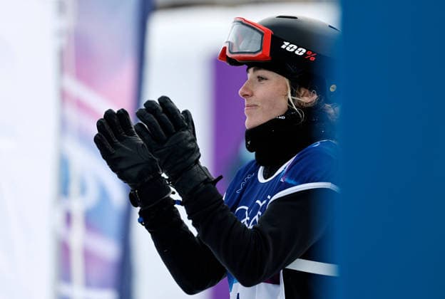 260218 -- LIVIGNO, Feb. 18, 2026 -- Zoi Sadowski Synnott of New Zealand reacts during the snowboard women s slopestyle final at the Milan-Cortina 2026 Olympic Winter games, Winterspiele,Spiele, Summer games in Livigno, Italy, Feb. 18, 2026. MICO2026ITALY-LIVIGNO-OLYMPIC WINTER GAMES-SNOWBOARD-WOMEN S SNOWBOARD SLOPESTYLE-FINAL WangxPeng  (MICO2026)ITALY-LIVIGNO-OLYMPIC WINTER GAMES-SNOWBOARD-WOMEN S SNOWBOARD SLOPESTYLE-FINAL IMAGO WangxPeng  imago images 0847986661