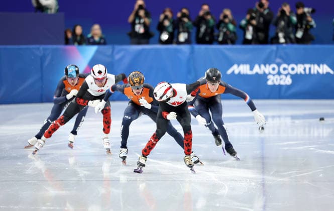 260218 -- MILAN, Feb. 18, 2026 -- Steven Dubois front of Canada competes during the short track Speed skating, Eisschnelllauf men s 500m final A at the Milan-Cortina 2026 Olympic Winter games, Winterspiele,Spiele, Summer games in Milan, Italy, Feb. 18, 2026. MICO2026ITALY-MILAN-OLYMPIC WINTER GAMES-SHORT TRACK SPEED SKATING-MEN S 500M-FINALS LixMing  (MICO2026)ITALY-MILAN-OLYMPIC WINTER GAMES-SHORT TRACK SPEED SKATING-MEN S 500M-FINALS IMAGO LixMing  imago images 0847990003