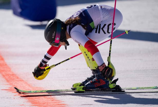 260218 -- CORTINA D AMPEZZO, Feb. 18, 2026 -- King Eloise Yung Shih of China s Hong Kong competes during the alpine skiing women s slalom run 1 at the Milan-Cortina 2026 Olympic Winter games, Winterspiele,Spiele, Summer games in Cortina, Italy, Feb. 18, 2026. MICO2026ITALY-CORTINA D AMPEZZO-OLYMPIC WINTER GAMES-ALPINE SKIING-WOMEN S SLALOM FeixMaohua  (MICO2026)ITALY-CORTINA D AMPEZZO-OLYMPIC WINTER GAMES-ALPINE SKIING-WOMEN S SLALOM IMAGO FeixMaohua  imago images 0847990116