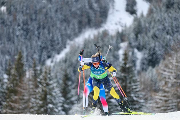 (260219) -- ANTERSELVA, Feb. 19, 2026 -- Anna Magnusson (front) of Sweden competes during the biathlon women s 4x6km relay at the 2026 Milan-Cortina Winter Olympics in Anterselva, Italy, Feb. 18, 2026. ) (MICO2026)ITALY-ANTERSELVA-OLYMPIC Winter games, Winterspiele,Spiele, Summer games BIATHLON-WOMEN S 4x6KM RELAY ZhangxTao 