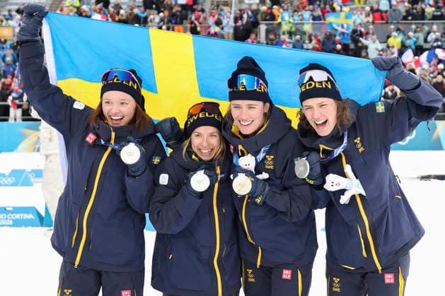 (260219) -- ANTERSELVA, Feb. 19, 2026 -- Silver medalists Team Sweden celebrate with the medals after the awarding ceremony for the biathlon women s 4x6km relay at the 2026 Milan-Cortina Winter Olympics in Anterselva, Italy, Feb. 18, 2026. ) (MICO2026)ITALY-ANTERSELVA-OLYMPIC Winter games, Winterspiele,Spiele, Summer games BIATHLON-WOMEN S 4x6KM RELAY ZhangxTao 