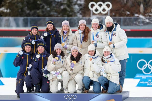 (260219) -- ANTERSELVA, Feb. 19, 2026 -- Gold medalists Team France (C), silver medalists Team Sweden (L) and bronze medalists Team Norway pose for photos during the awarding ceremony for the biathlon women s 4x6km relay at the 2026 Milan-Cortina Winter Olympics in Anterselva, Italy, Feb. 18, 2026. ) (MICO2026)ITALY-ANTERSELVA-OLYMPIC Winter games, Winterspiele,Spiele, Summer games BIATHLON-WOMEN S 4x6KM RELAY ZhangxTao 