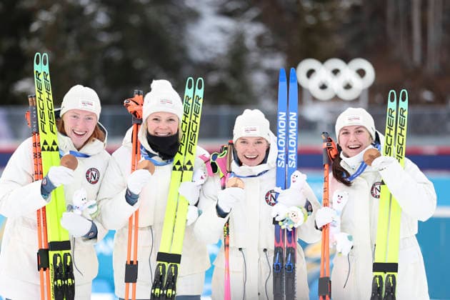 (260219) -- ANTERSELVA, Feb. 19, 2026 -- Bronze medalists Team Norway pose for photos with the medals during the awarding ceremony for the biathlon women s 4x6km relay at the 2026 Milan-Cortina Winter Olympics in Anterselva, Italy, Feb. 18, 2026. ) (MICO2026)ITALY-ANTERSELVA-OLYMPIC Winter games, Winterspiele,Spiele, Summer games BIATHLON-WOMEN S 4x6KM RELAY ZhangxTao 
