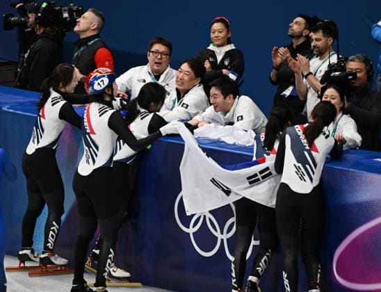 (260219) -- MILAN, Feb. 19, 2026 -- Team South Korea celebrate after the short track Speed skating, Eisschnelllauf women s 3000m relay final A at the Milan-Cortina 2026 Olympic Winter games, Winterspiele,Spiele, Summer games in Milan, Italy, Feb. 18, 2026. ) (MICO2026)ITALY-MILAN-OLYMPIC WINTER GAMES-SHORT TRACK SPEED SKATING-WOMEN S 3000M RELAY-FINALS ChengxMin 