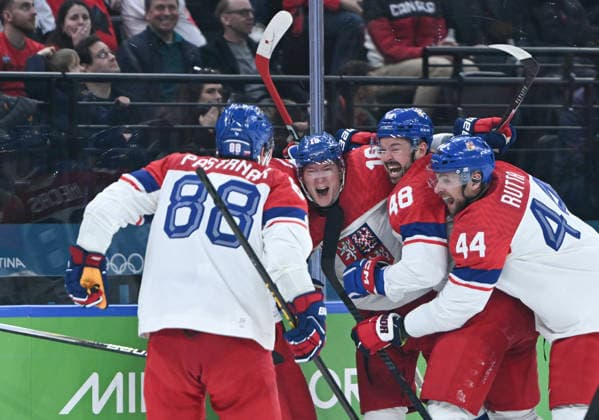 (260219) -- MILAN, Feb. 19, 2026 -- Players of the Czech Republic celebrate a goal during the Ice hockey, Eishockey men s play-offs quarterfinals match between Canada and the Czech Republic at the Milan-Cortina 2026 Olympic Winter games, Winterspiele,Spiele, Summer games in Milan, Italy, Feb. 18, 2026. ) (MICO2026)ITALY-MILAN-OLYMPIC WINTER GAMES-ICE HOCKEY-MEN-PLAY-OFFS QUARTERFINALS-CAN VS CZE ZhangxHaofu 