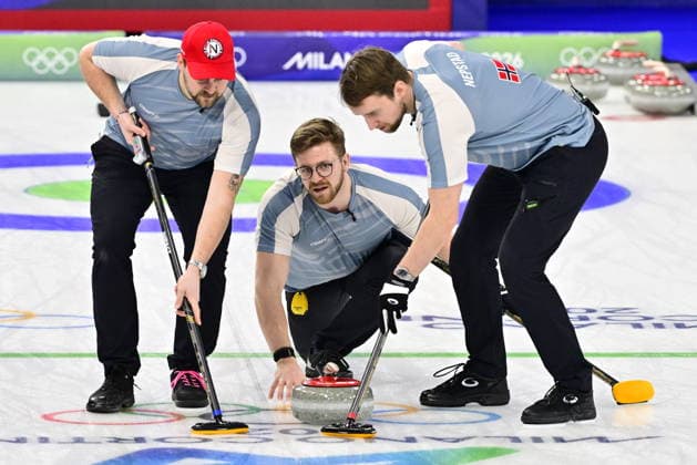 CORTINA, ITALY 20260219 Norway s Martin Sesaker, Bendik Ramsfjell and Magnus Ramsfjell during the men s group stage match, round 12, between Canada and Norway in the Olympic curling in Cortina. *** The image is included in the SPORTS PACKAGE. For others PAYMENT IMAGE *** CORTINA ITALY x10030x *** CORTINA, ITALY 20260219 Norway s Martin Sesaker, Bendik Ramsfjell and Magnus Ramsfjell during the men s group stage match, round 12, between Canada and Norway in the Olympic curling in Cortina The image is included in the SPORTS PACKAGE For others PAYMENT IMAGE CORTINA ITALY x10030x  Copyright: xJonasxEkströmer TTx 2026 OLYMPICS MEN S CURLING CANADA-NORWAY