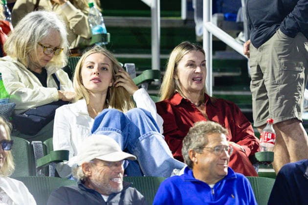 2026 Delray Beach Open - Day 3 Angelica Dimova and her mother Alla Dimova watch Casper Ruud of Norway against Marcos Giron of the USA during their match on Day 3 of the Delray Beach Open at the Delray Tennis Center in Delray Beach, Florida, on February 18, 2026. Delray Beach FL United States  Copyright: xMauricioxPaizx originalFilename:paiz-2026delr260218_np1AR.jpg