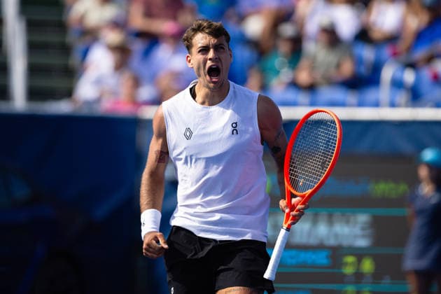 2026 Delray Beach Open - Day 3 - Flavio Cobolli (ITA) Vs Terence Atmane (FRA) Flavio Cobolli of Italy reacts against Terence Atmane of France during their match on Day 3 of the Delray Beach Open at the Delray Tennis Center in Delray Beach, Florida, on February 18, 2026. Delray Beach FL United States  Copyright: xMauricioxPaizx originalFilename:paiz-2026delr260218_npx8O.jpg