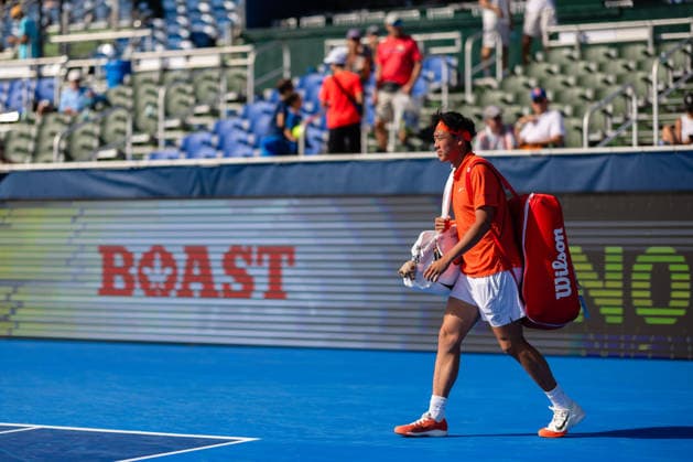 2026 Delray Beach Open - Day 3 - Coleman Wong (Hong Kong) Vs Brandon Nakashima (USA) Coleman Wong of Hong Kong walks into the court to play Brandon Nakashima of the USA during their match on Day 3 of the Delray Beach Open at the Delray Tennis Center in Delray Beach, Florida, on February 18, 2026. Delray Beach FL United States  Copyright: xMauricioxPaizx originalFilename:paiz-2026delr260218_npJMK.jpg