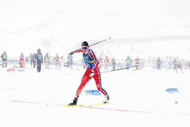 OFTEBRO Jens Luraas (Norwegen) im Ziel als Sieger, ITA, Olympische Spiele Milano Cortina 2026, Olympia, Nordische Kombination, Teamsprint, 2 x 7,5 km Langlauf, 19.02.2026 ITA, Olympische Spiele Milano Cortina 2026, Olympia, Nordische Kombination, Teamsprint, 2 x 7,5 km Langlauf, 19.02.2026 Tesero *** OFTEBRO Jens Luraas Norway at the finish line as winner, ITA, Olympic Games Milano Cortina 2026, Olympic Games, Nordic combined, team sprint, 2 x 7.5 km cross-country skiing, 19 02 2026 ITA, Olympic Games Milano Cortina 2026, Olympic Games, Nordic combined, team sprint, 2 x 7.5 km cross-country skiing, 19 02 2026 Tesero Copyright: xEibner-Pressefoto Memmlerx EP_MMR
