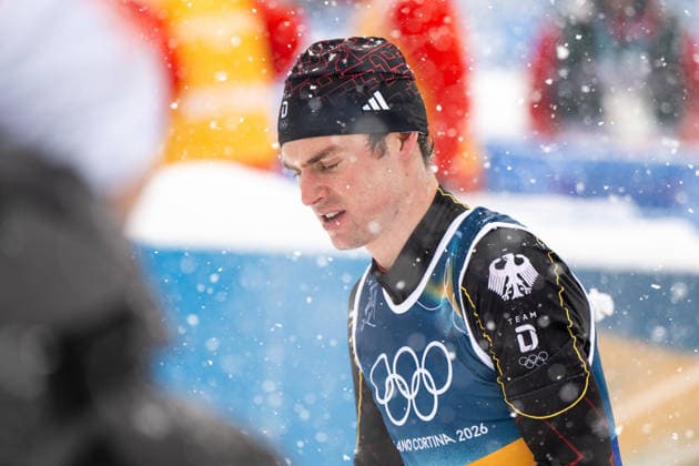 GEIGER Vinzenz (Deutschland) aergert sich im Ziel, ITA, Olympische Spiele Milano Cortina 2026, Olympia, Nordische Kombination, Teamsprint, 2 x 7,5 km Langlauf, 19.02.2026 ITA, Olympische Spiele Milano Cortina 2026, Olympia, Nordische Kombination, Teamsprint, 2 x 7,5 km Langlauf, 19.02.2026 Tesero *** GEIGER Vinzenz Germany aergert sich im Ziel, ITA, Olympic Games Milano Cortina 2026, Olympia, Nordic Combined, Team Sprint, 2 x 7,5 km Cross-Country, 19 02 2026 ITA, Olympic Games Milano Cortina 2026, Olympia, Nordic Combined, Team Sprint, 2 x 7,5 km Cross-Country, 19 02 2026 Tesero Copyright: xEibner-Pressefoto Memmlerx EP_MMR