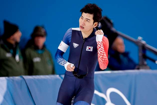 Jae-Won Chung of Republic of Korea looks on after Men s 1500m, Milano Cortina 2026 Winter Olympics: Day 13, Speed skating, Eisschnelllauf - Milano Cortina 2026 Winter Olympics: Day 13, Milano Speed Skating Stadium, February 19, 2026, Milan, Italy.