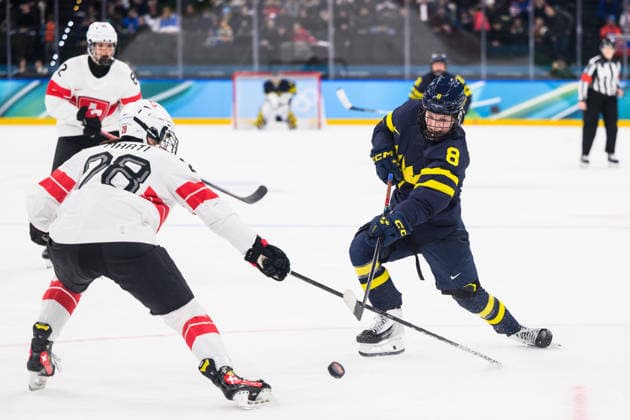 260219 Hilda Svensson of Sweden in the women s Ice hockey, Eishockey bronze medal game between Switzerland and Sweden during day 13 of the 2026 Winter Olympics on February 19, 2026 in Milan. Photo: Carl Sandin BILDBYRAN kod CS EW0642 ishockey ice hockey Olympic Games, Olympische Spiele, Olympia, OS olympics winter olympics os ol olympiska spel vinter-os olympiske leker milano cortina 2026 milan cortina 2026 milano cortina 2026 olympic games milano cortina 2026 winter olympic games milano cortina-os milano cortina-ol vinter-ol 13 bbeng sverige sweden switzerland schweiz dam bronsmatch *** 260219 Hilda Svensson of Sweden in the women s ice hockey bronze medal game between Switzerland and Sweden during day 13 of the 2026 Winter Olympics on February 19, 2026 in Milan Photo Carl Sandin BILDBYRAN kod CS EW0642 ishockey ice hockey olympic games olympics winter olympics os ol olympiska spel vinter os olympiske leker milano cortina 2026 milan cortina 2026 milano cortina 2026 olympic games milano cortina 2026 winter olympic games milano cortina os milano cortina ol vinter ol 13 bbeng sverige sweden switzerland schweiz dam bronsmatch  Copyright: CARLxSANDIN BB260219CS050