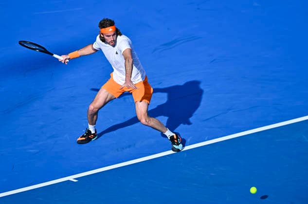 ATP, Tennis Herren QATAR EXXONMOBIL OPEN-QUARTER FINAL - 19 Feb 2026 Stefanos Tsitsipas of Greece is seen in action against Andrey Rublev of Russia ( not in view) during their men s singles quarter final match at the ATP Qatar Exxonmobil Open 2026 tennis tournament at the Khalifa International Tennis Complex. Andrey Rublev won against Stefanos Tsitsipas 6-3,7-6.?? Doha Qatar Copyright: xNoushadxVariyattiyakkalx xSOPAxImagesx NVRITYAKAL1-001