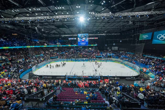 February 19, 2026, Milan, Lombardy, Italy: Team Switzerland celebrates after winning against Team Sweden, 2:1 in overtime in the Womans Bronze Medal Game at the Milano Rho Ice hockey, Eishockey Arena in MILAN, Italy during the 2026 Milano Cortina Winter Olympics. Olympics 2026: Milano Cortina: Ice Hockey Womens: Bronze Medal Game: SUI 2:1 SWE  - ZUMAa161 20260219_oly_a161_025 Copyright: xWalterxG.xArcex