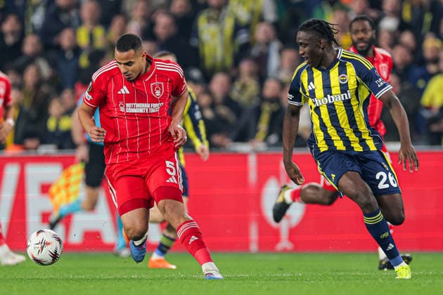 2026-02-19 Fenerbahce SK v Nottingham Forest FC - UEFA Europa League 2025 26 Knockout Play-off First Leg ISTANBUL, TURKEY - FEBRUARY 19: Murillo of Nottingham Forest FC, Sidiki Cherif of Fenerbahce SK battle for the ball during the UEFA Europa League 2025 26 Knockout Play-off First Leg match between Fenerbahce SK and Nottingham Forest FC at Ulker Sukru Saracoglu Stadium on February 19, 2026 in Istanbul, Turkey. (Photo by BSR Agency) Istanbul Turkey Content not available for redistribution in The Netherlands directly or indirectly through any third parties. Copyright: xBSRxAgencyx