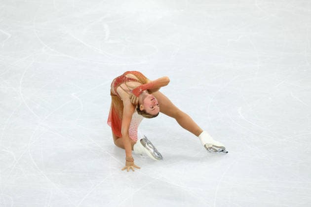 February 19, 2026, Milan, Lombardy, Italy: LOENA HENDRICKX of Belgium warms up before skating her Women s Single Skating free program in the Figure skating, Eiskunstlauf at the Milano Cortina 2026 Winter Olympic Games, Olympische Spiele, Olympia, OS Olympics 2026: Milano Cortina: Figure Skating Women Single Skating  - ZUMAc179 20260219_oly_c179_093 Copyright: xMickaelxChavetx