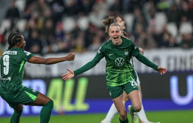 ITA, Wolfsburg, Juventus Turin vs VfL Wolfsburg, Women s Champions League, Fussball, UEFA, Spielzeit 2025 2026, Allianz Stadium, Playoffs, Rückspiel im Bild: Vivien Endemann (VfL Wolfsburg Frauen 25) erzielt das 1:0, Tor, Jubel und Freude, Emotionen DFB DFL REGULATIONS PROHIBIT ANY USE OF PHOTOGRAPHS AS IMAGE SEQUENCES AND OR QUASI-VIDEO, 19.02.2026 Copyright: HMBxMedia HendrikxHamelau