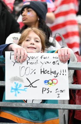 Winter Olympics - Fans At Women s Hockey Final A young Team USA fan before the women s final gold medal match between United States and Canada at the Milano Santagiulia Ice hockey, Eishockey Arena during the Milano Cortina 2026 Winter Olympic Games, Olympische Spiele, Olympia, OS in Milan, Italy on February 19, 2026. Photo by JMP ABACAPRESS.COM Milan Italy  Copyright: xJMP ABACAx