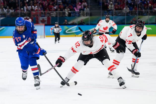 260219 Abbey Murphy of USA and Claire Thompson of Canada in the women s Ice hockey, Eishockey final game between USA and Canada during day 13 of the 2026 Winter Olympics on February 19, 2026 in Milan. Photo: Emma Wallskog BILDBYRAN kod EW EW0643 ishockey ice hockey Olympic Games, Olympische Spiele, Olympia, OS olympics winter olympics os ol olympiska spel vinter-os olympiske leker milano cortina 2026 milan cortina 2026 milano cortina 2026 olympic games milano cortina 2026 winter olympic games milano cortina-os milano cortina-ol vinter-ol 13 bbeng dam usa kanada canada final *** 260219 Abbey Murphy of USA and Claire Thompson of Canada in the women s ice hockey final game between USA and Canada during day 13 of the 2026 Winter Olympics on February 19, 2026 in Milan Photo Emma Wallskog BILDBYRAN kod EW EW0643 ishockey ice hockey olympic games olympics winter olympics os ol olympiska spel vinter os olympiske leker milano cortina 2026 milan cortina 2026 milano cortina 2026 olympic games milano cortina 2026 winter olympic games milano cortina os milano cortina ol vinter ol 13 bbeng dam usa kanada canada final  Copyright: EMMAxWALLSKOG BB260219EW083