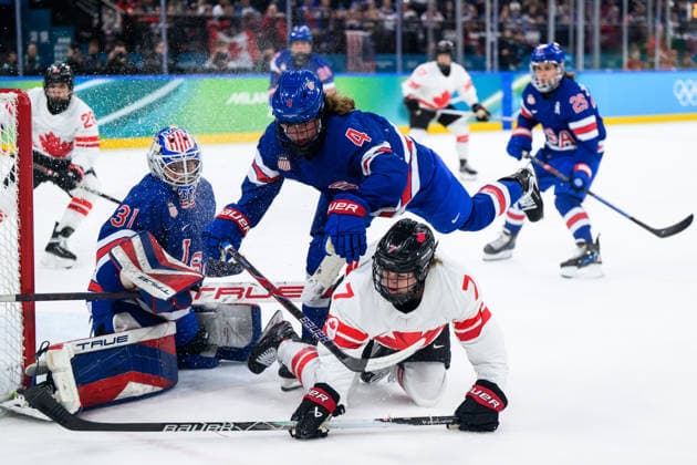 260219 goaltender Aerin Frankel and Caroline Harvey of USA against Laura Stacey of Canada in the women s Ice hockey, Eishockey final game between USA and Canada during day 13 of the 2026 Winter Olympics on February 19, 2026 in Milan. Photo: Carl Sandin BILDBYRAN kod CS EW0643 ishockey ice hockey Olympic Games, Olympische Spiele, Olympia, OS olympics winter olympics os ol olympiska spel vinter-os olympiske leker milano cortina 2026 milan cortina 2026 milano cortina 2026 olympic games milano cortina 2026 winter olympic games milano cortina-os milano cortina-ol vinter-ol 13 bbeng dam usa kanada canada final *** 260219 goaltender Aerin Frankel and Caroline Harvey of USA against Laura Stacey of Canada in the women s ice hockey final game between USA and Canada during day 13 of the 2026 Winter Olympics on February 19, 2026 in Milan Photo Carl Sandin BILDBYRAN kod CS EW0643 ishockey ice hockey olympic games olympics winter olympics os ol olympiska spel vinter os olympiske leker milano cortina 2026 milan cortina 2026 milano cortina 2026 olympic games milano cortina 2026 winter olympic games milano cortina os milano cortina ol vinter ol 13 bbeng dam usa kanada canada final  Copyright: CARLxSANDIN BB260219CS073