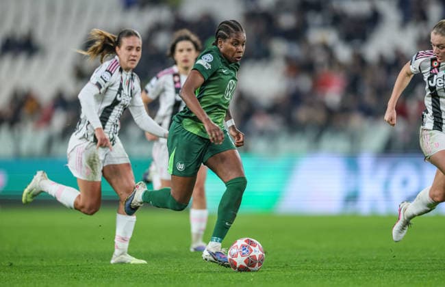 ITA, Wolfsburg, Juventus Turin vs VfL Wolfsburg, Women s Champions League, Fussball, UEFA, Spielzeit 2025 2026, Allianz Stadium, Playoffs, Rückspiel im Bild: Lineth Beerensteyn (VfL Wolfsburg Frauen 9) DFB DFL REGULATIONS PROHIBIT ANY USE OF PHOTOGRAPHS AS IMAGE SEQUENCES AND OR QUASI-VIDEO, 19.02.2026 Copyright: HMBxMedia HendrikxHamelau