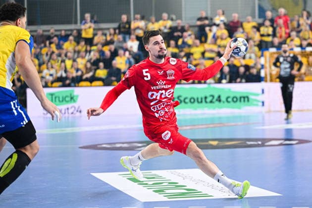 KIELCE 19.02.2026 MECZ 11. KOLEJKA LIGA MISTRZOW PILKA RECZNA MEZCZYZN SEZON 2025 2026 INDUSTRIA KIELCE - ONE VESZPREM HC --- MENS HALDBALL EHF CHAMPIONS LEAGUE SEASON 2025 2026 MATCH: INDUSTRIA KIELCE - ONE VESZPREM HC IVAN MARTINOVIC FOT. MICHAL TRZPIS 400MM.PL NEWSPIX.PL --- newspix.pl 