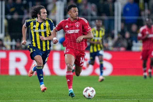 Dan Ndoye of Nottingham Forest Football Club runs with the ball Fenerbache v Nottingham Forest, UEFA Europa League, Knockout Round Play Offs, First Leg, Football, Sukru Saracoglu Stadium, Istanbul, Turkiye - 19 Feb 2026Istanbul Sukru Saracoglu Stadium Turkey EDITORIAL USE ONLY No use with unauthorised audio, video, data, fixture lists, club league logos or live services. Online in-match use limited to 120 images, no video emulation. No use in betting, games or single club league player publications. Copyright: xRaddadxJebarah Shutterstockx 16674269cw