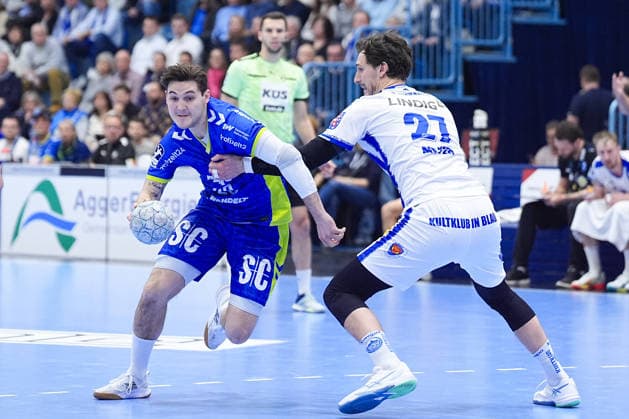 19.02.2026, xydrx, Handball, 1.HBL, VfL Gummersbach - ThSV Eisenach, Schwalbe-Arena: Ludvig Hallbaeck (VfL Gummersbach 20) im Zweikampf gegen Philipp Meyer (ThSV Eisenach 27) Photo: xYannisxDreimannxPressefotoKochx Nordrhein-Westfahlen Deutschland
