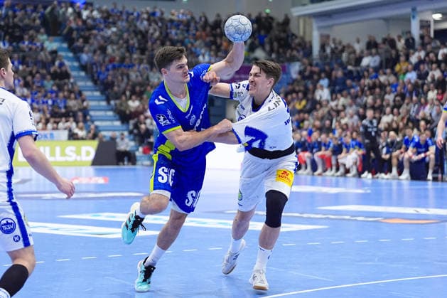 19.02.2026, xydrx, Handball, 1.HBL, VfL Gummersbach - ThSV Eisenach, Schwalbe-Arena: Kay Smits (VfL Gummersbach 31) im Zweikampf gegen Oskar Joelsson (ThSV Eisenach 3) Photo: xYannisxDreimannxPressefotoKochx Nordrhein-Westfahlen Deutschland