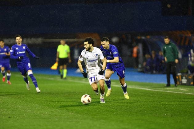 Zagreb, Croatia, 19.2.2026. UEFA Europa League - KO play-oï¬Äs 1st leg - Dinamo VS Genk at Maksimir Stadium, Zagreb. Zakaria El OUAHDI (77) vs Arber HOXHA (11) 