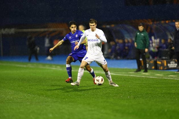 Zagreb, Croatia, 19.2.2026. UEFA Europa League - KO play-oï¬Äs 1st leg - Dinamo VS Genk at Maksimir Stadium, Zagreb. Jarne STEUCKERS (7) vs Matteo Perez VINLOF (22) 