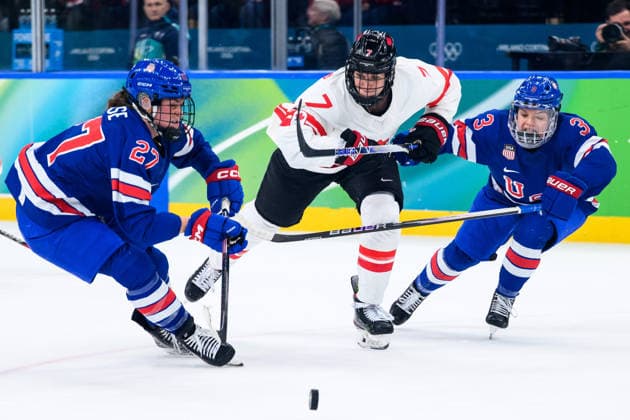260219 Laura Stacey of Canada against Taylor Heise and Cayla Barnes of USA in the women s Ice hockey, Eishockey final game between USA and Canada during day 13 of the 2026 Winter Olympics on February 19, 2026 in Milan. Photo: Emma Wallskog BILDBYRAN kod EW EW0643 ishockey ice hockey Olympic Games, Olympische Spiele, Olympia, OS olympics winter olympics os ol olympiska spel vinter-os olympiske leker milano cortina 2026 milan cortina 2026 milano cortina 2026 olympic games milano cortina 2026 winter olympic games milano cortina-os milano cortina-ol vinter-ol 13 bbeng dam usa kanada canada final *** 260219 Laura Stacey of Canada against Taylor Heise and Cayla Barnes of USA in the women s ice hockey final game between USA and Canada during day 13 of the 2026 Winter Olympics on February 19, 2026 in Milan Photo Emma Wallskog BILDBYRAN kod EW EW0643 ishockey ice hockey olympic games olympics winter olympics os ol olympiska spel vinter os olympiske leker milano cortina 2026 milan cortina 2026 milano cortina 2026 olympic games milano cortina 2026 winter olympic games milano cortina os milano cortina ol vinter ol 13 bbeng dam usa kanada canada final  Copyright: EMMAxWALLSKOG BB260219EW101