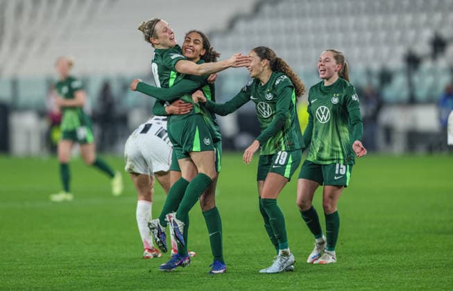 ITA, Wolfsburg, Juventus Turin vs VfL Wolfsburg, Women s Champions League, Fussball, UEFA, Spielzeit 2025 2026, Allianz Stadium, Playoffs, Rückspiel im Bild: Cora Zicai (VfL Wolfsburg Frauen 28), Tor, Jubel und Freude, Emotionen gegen Juventus Turin, victory, goal scored DFB DFL REGULATIONS PROHIBIT ANY USE OF PHOTOGRAPHS AS IMAGE SEQUENCES AND OR QUASI-VIDEO, 19.02.2026 Copyright: HMBxMedia HendrikxHamelau