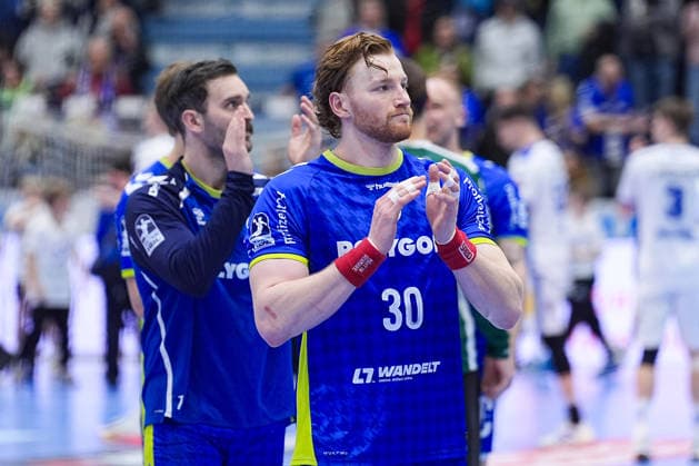 19.02.2026, xydrx, Handball, 1.HBL, VfL Gummersbach - ThSV Eisenach, Schwalbe-Arena: Tom Kiesler (VfL Gummersbach 30) bejubelt den Sieg Photo: xYannisxDreimannxPressefotoKochx Nordrhein-Westfahlen Deutschland