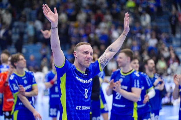 19.02.2026, xydrx, Handball, 1.HBL, VfL Gummersbach - ThSV Eisenach, Schwalbe-Arena: TLukas Blohme (VfL Gummersbach 8)) bejubelt den Sieg Photo: xYannisxDreimannxPressefotoKochx Nordrhein-Westfahlen Deutschland