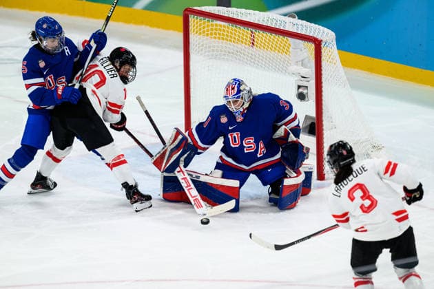260219 Megan Keller and goaltender Aerin Frankel of USA against Sarah Fillier and Jocelyne Larocque of Canada in the women s Ice hockey, Eishockey final game between USA and Canada during day 13 of the 2026 Winter Olympics on February 19, 2026 in Milan. Photo: Carl Sandin BILDBYRAN kod CS EW0643 ishockey ice hockey Olympic Games, Olympische Spiele, Olympia, OS olympics winter olympics os ol olympiska spel vinter-os olympiske leker milano cortina 2026 milan cortina 2026 milano cortina 2026 olympic games milano cortina 2026 winter olympic games milano cortina-os milano cortina-ol vinter-ol 13 bbeng dam usa kanada canada final *** 260219 Megan Keller and goaltender Aerin Frankel of USA against Sarah Fillier and Jocelyne Larocque of Canada in the women s ice hockey final game between USA and Canada during day 13 of the 2026 Winter Olympics on February 19, 2026 in Milan Photo Carl Sandin BILDBYRAN kod CS EW0643 ishockey ice hockey olympic games olympics winter olympics os ol olympiska spel vinter os olympiske leker milano cortina 2026 milan cortina 2026 milano cortina 2026 olympic games milano cortina 2026 winter olympic games milano cortina os milano cortina ol vinter ol 13 bbeng dam usa kanada canada final  Copyright: CARLxSANDIN BB260219CS097