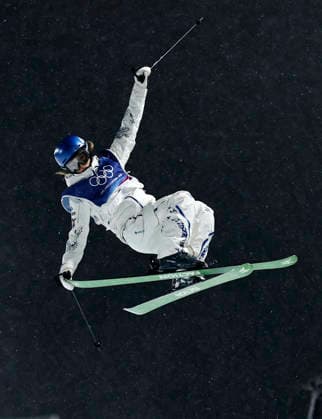 (260219) -- LIVIGNO, Feb. 19, 2026 -- Gu Ailing of China competes during the qualification of freestyle skiing women s freeski halfpipe at the Milan-Cortina 2026 Olympic Winter games, Winterspiele,Spiele, Summer games in Livigno, Italy, Feb. 19, 2026. ) (MICO2026)ITALY-LIVIGNO-OLYMPIC WINTER GAMES-FREESTYLE SKIING-WOMEN S FREESKI HALFPIPE-QUALIFICATION WangxPeng 
