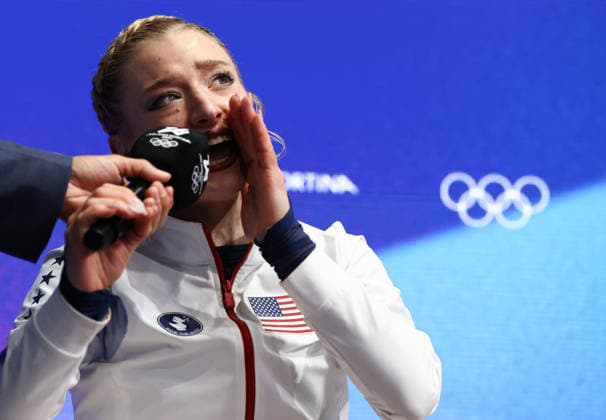February 19, 2026, Milan, Lombardy, Italy: AMBER GLENN sits in the leader s position seat after skating her Women s Single Skating free program in the Figure skating, Eiskunstlauf at the Milano Cortina 2026 Winter Olympic Games, Olympische Spiele, Olympia, OS Milan Italy - ZUMAc179 20260219_oly_c179_139 Copyright: xMickaelxChavetx