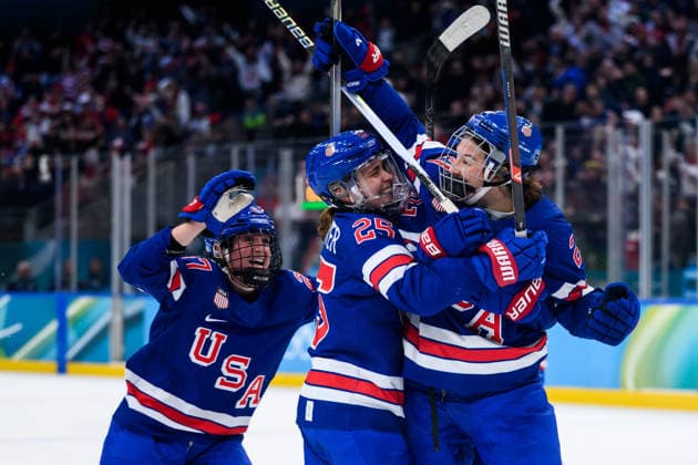 260219 Hilary Knight of USA celebrates after scoring 1-1 in the women s Ice hockey, Eishockey final game between USA and Canada during day 13 of the 2026 Winter Olympics on February 19, 2026 in Milan. Photo: Emma Wallskog BILDBYRAN kod EW EW0643 ishockey ice hockey Olympic Games, Olympische Spiele, Olympia, OS olympics winter olympics os ol olympiska spel vinter-os olympiske leker milano cortina 2026 milan cortina 2026 milano cortina 2026 olympic games milano cortina 2026 winter olympic games milano cortina-os milano cortina-ol vinter-ol 13 bbeng dam usa kanada canada final jubel *** 260219 Hilary Knight of USA celebrates after scoring 1 1 in the women s ice hockey final game between USA and Canada during day 13 of the 2026 Winter Olympics on February 19, 2026 in Milan Photo Emma Wallskog BILDBYRAN code EW EW0643 ice hockey ice hockey olympic games olympics winter olympics os ol olympic games winter os olympic games milano cortina 2026 milan cortina 2026 milano cortina 2026 olympic games milano cortina 2026 winter olympic games milano cortina os milano cortina ol winter ol 13 bbeng dam usa kanada canada final jubel  Copyright: EMMAxWALLSKOG BB260219EW109
