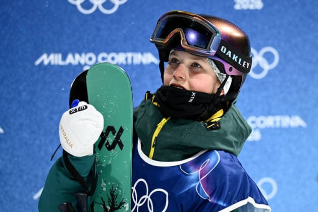 2026 WINTER Olympic Games, Olympische Spiele, Olympia, OS Indra Brown of Australia waits for her scorefollowing her first run in the Women™s Freeski Halfpipe qualifier at Livigno Snow Park, on day 13 of the 2026 Milano Cortina Winter Olympic Games in Italy, Wednesday, February 18, 2026. ( NO ARCHIVING LIVIGNO SONDRIO ITALY  Copyright: xDANxHIMBRECHTSx 20260220125375883960
