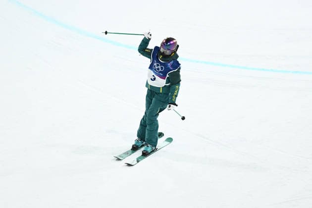 2026 WINTER Olympic Games, Olympische Spiele, Olympia, OS Indra Brown of Australia reacts following her first run in the Women™s Freeski Halfpipe qualifier at Livigno Snow Park, on day 13 of the 2026 Milano Cortina Winter Olympic Games in Italy, Wednesday, February 18, 2026. ( NO ARCHIVING LIVIGNO SONDRIO ITALY  Copyright: xDANxHIMBRECHTSx 20260220147232710054