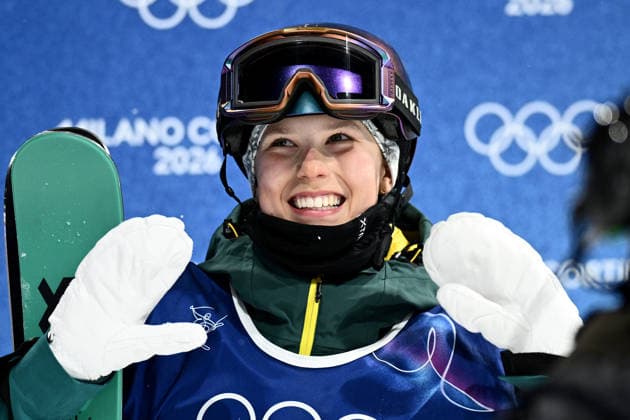 2026 WINTER Olympic Games, Olympische Spiele, Olympia, OS Indra Brown of Australia waits for her score following her second run in the Women™s Freeski Halfpipe qualifier at Livigno Snow Park, on day 13 of the 2026 Milano Cortina Winter Olympic Games in Italy, Wednesday, February 18, 2026. ( NO ARCHIVING LIVIGNO SONDRIO ITALY  Copyright: xDANxHIMBRECHTSx 20260220164041041777