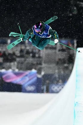2026 WINTER Olympic Games, Olympische Spiele, Olympia, OS Indra Brown of Australia during her second run in the Women™s Freeski Halfpipe qualifier at Livigno Snow Park, on day 13 of the 2026 Milano Cortina Winter Olympic Games in Italy, Wednesday, February 18, 2026. ( NO ARCHIVING LIVIGNO SONDRIO ITALY  Copyright: xDANxHIMBRECHTSx 20260220169432962946