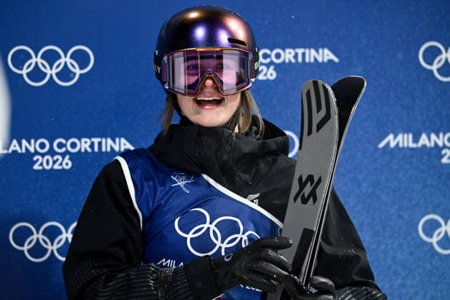 2026 WINTER Olympic Games, Olympische Spiele, Olympia, OS Mischa Thomas of New Zealand waits for her score following her second run in the Women™s Freeski Halfpipe qualifier at Livigno Snow Park, on day 13 of the 2026 Milano Cortina Winter Olympic Games in Italy, Wednesday, February 18, 2026. ( NO ARCHIVING LIVIGNO SONDRIO ITALY  Copyright: xDANxHIMBRECHTSx 20260220172192222997