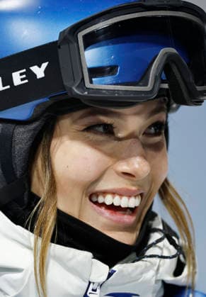 (260219) -- LIVIGNO, Feb. 19, 2026 -- Gu Ailing of China is seen during the qualification of freestyle skiing women s freeski halfpipe at the Milan-Cortina 2026 Olympic Winter games, Winterspiele,Spiele, Summer games in Livigno, Italy, Feb. 19, 2026. ) (MICO2026)ITALY-LIVIGNO-OLYMPIC WINTER GAMES-FREESTYLE SKIING-WOMEN S FREESKI HALFPIPE-QUALIFICATION WangxPeng 