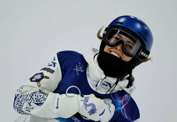(260219) -- LIVIGNO, Feb. 19, 2026 -- Gu Ailing of China competes during the qualification of freestyle skiing women s freeski halfpipe at the Milan-Cortina 2026 Olympic Winter games, Winterspiele,Spiele, Summer games in Livigno, Italy, Feb. 19, 2026. ) (MICO2026)ITALY-LIVIGNO-OLYMPIC WINTER GAMES-FREESTYLE SKIING-WOMEN S FREESKI HALFPIPE-QUALIFICATION WangxPeng 